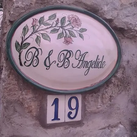 Angelide 4*