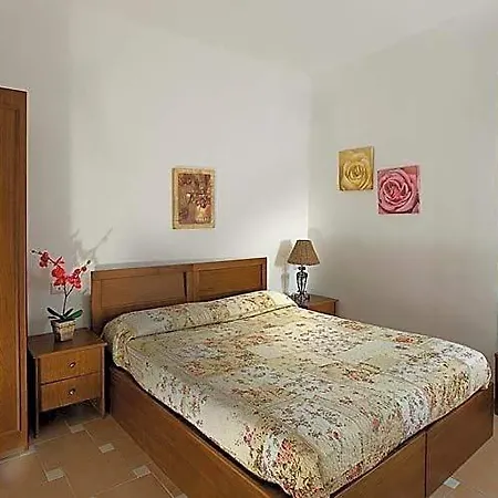 Angelide Bed & Breakfast 4*